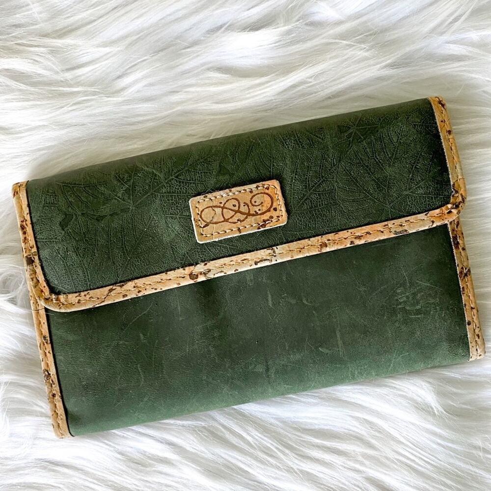 Vintage 1989 Deluxe Genuine Leather Checkbook Wallet Green Cork Trim